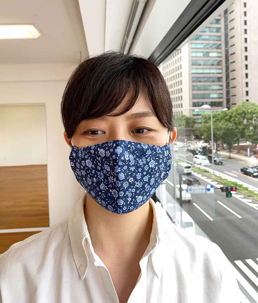 マスク 細かな花柄 濃いめネイビー 大臣小の画像6枚目
