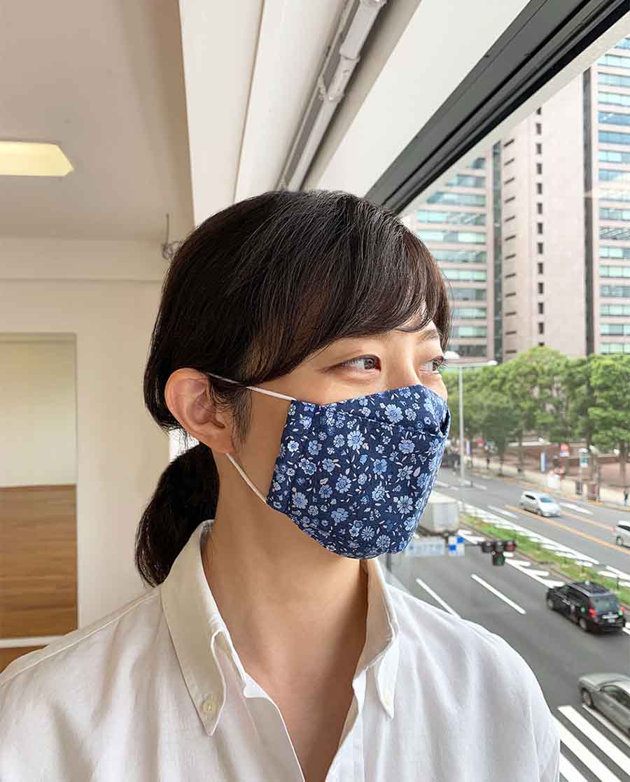 マスク 細かな花柄 濃いめネイビー 大臣小の画像7枚目