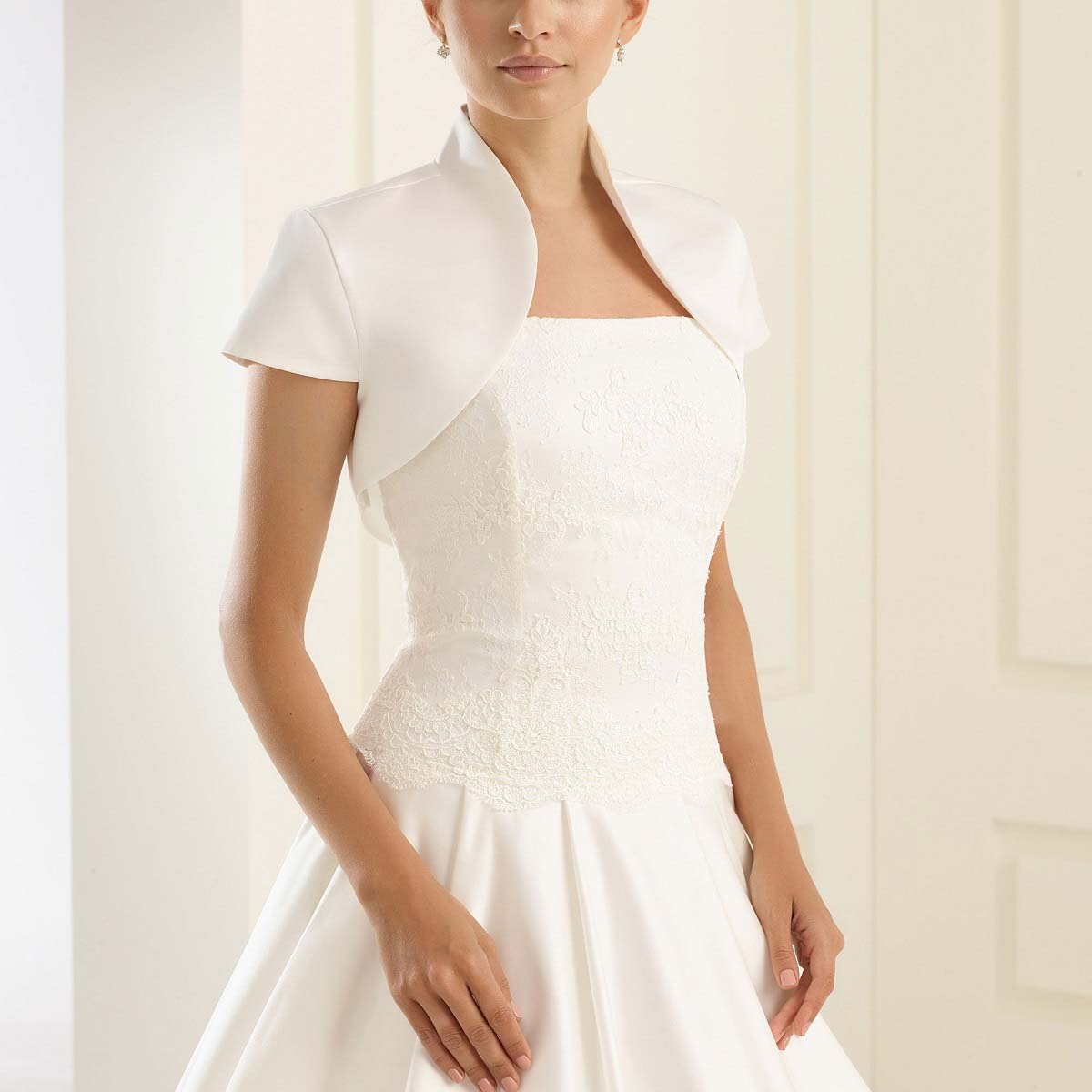 サテンボレロ インポート商品の画像3枚目