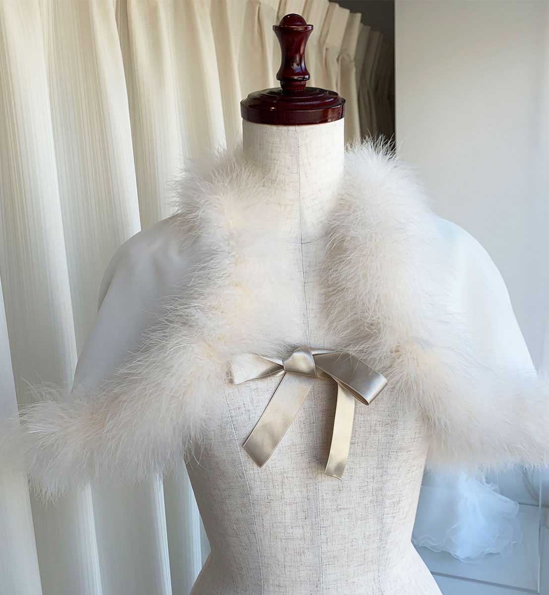 ベルベット&マラボーケープ アイボリーの画像5枚目