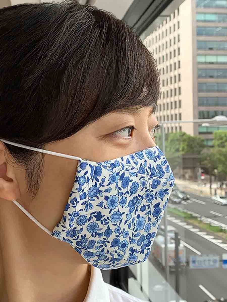 大臣マスク・小 鮮やかなネイビーフラワー柄の画像7枚目