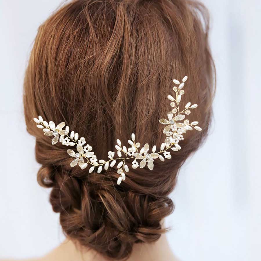 パールとクリスタルのヘアアクセサリーの画像2枚目