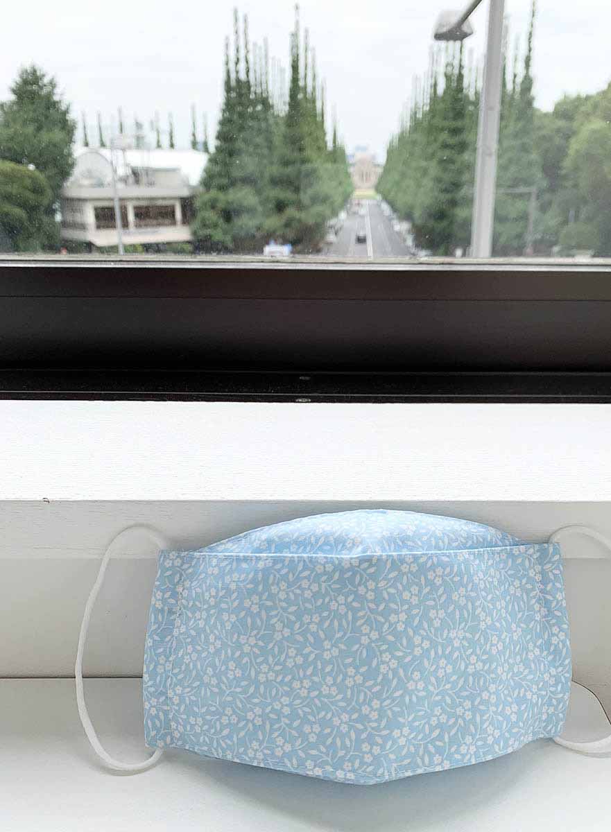 USAプリントコットンの布マスク 水色ベースのリーフ&フラワー柄の画像15枚目
