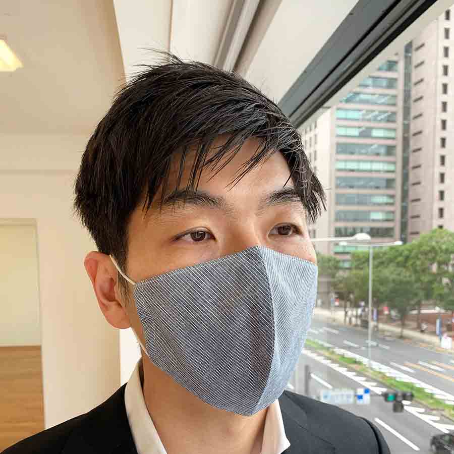 マスク 立体デザイン バイアスカット 淡いネイビーのストライプ柄の画像7枚目