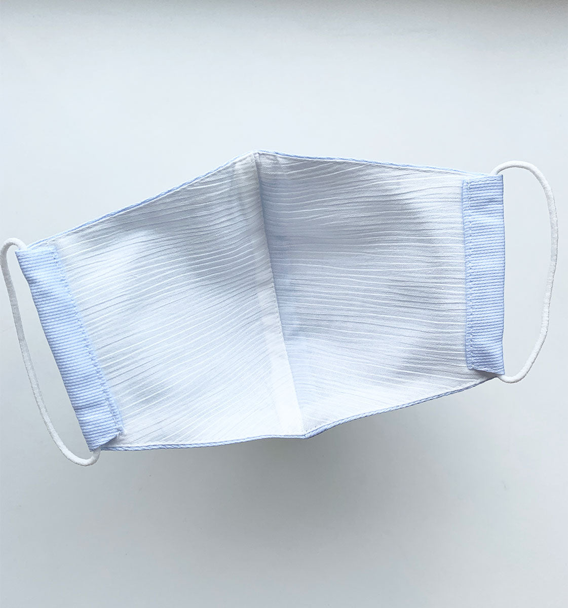 日本製 布マスク シャープな立体型 やさしい水色柄の画像4枚目