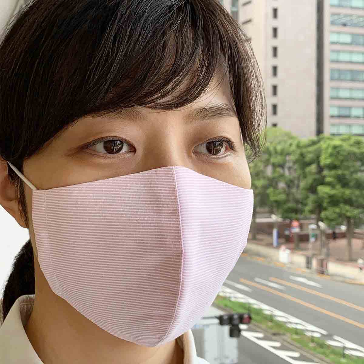 立体布マスク 横ストライプ薄いピンクカラー　小さめサイズの画像7枚目